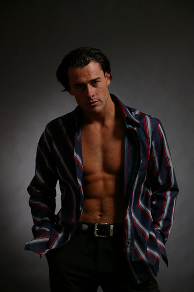 A Mikulás azért olyan vidám, mert tudja, hol laknak a rossz kislányok)